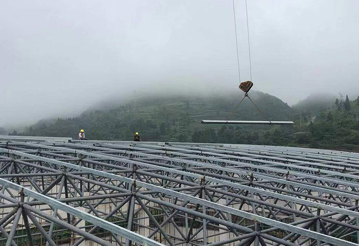 东方网架施工
